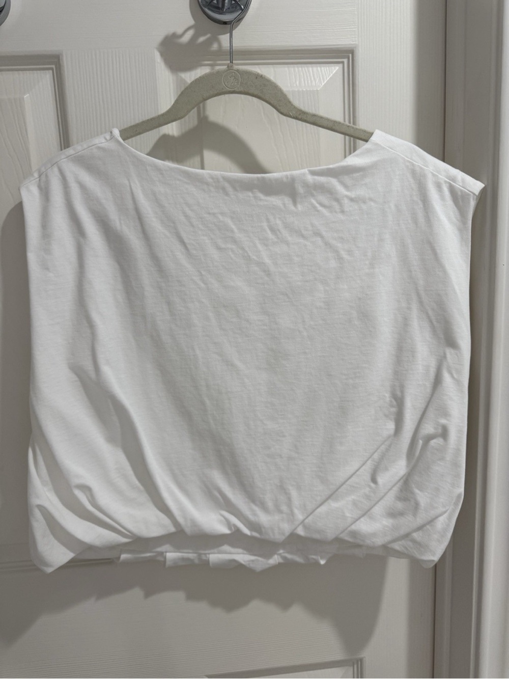 Banana Republic BR Women’s White 100% Cotton Bubble Hem Boatneck Top
